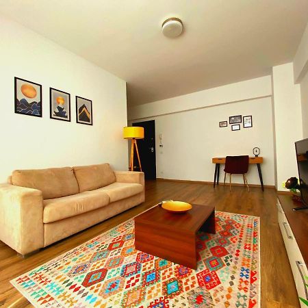 Bellagio - Cozy Apartment With Free Gym Bukarest Exteriör bild